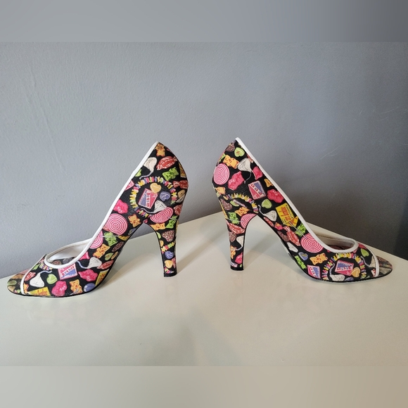 Vintage Betsey Johnson Candy Print Peep Toe Heels, VGUC, Size 7 - Picture 4 of 8